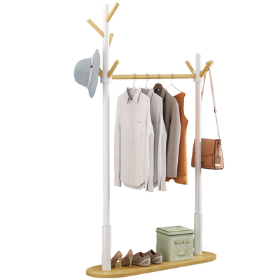 Support en bambou de cintre de support de manteau de cadre de chambre à coucher avec le panier de blanchisserie