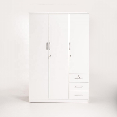 Cabinet moderne en bois blanc de garde-robe de 3 portes de BSCI pour des vêtements