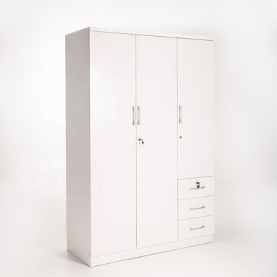 Cabinet moderne en bois blanc de garde-robe de 3 portes de BSCI pour des vêtements